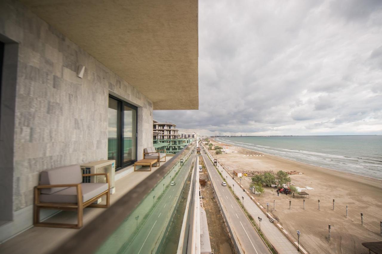 Luxury Promenada Apartment - Frontal Beachfront Mamaia Nord Navodari Exterior photo