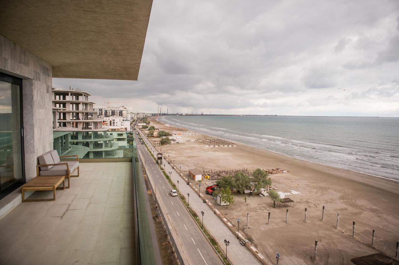 Luxury Promenada Apartment - Frontal Beachfront Mamaia Nord Navodari Exterior photo