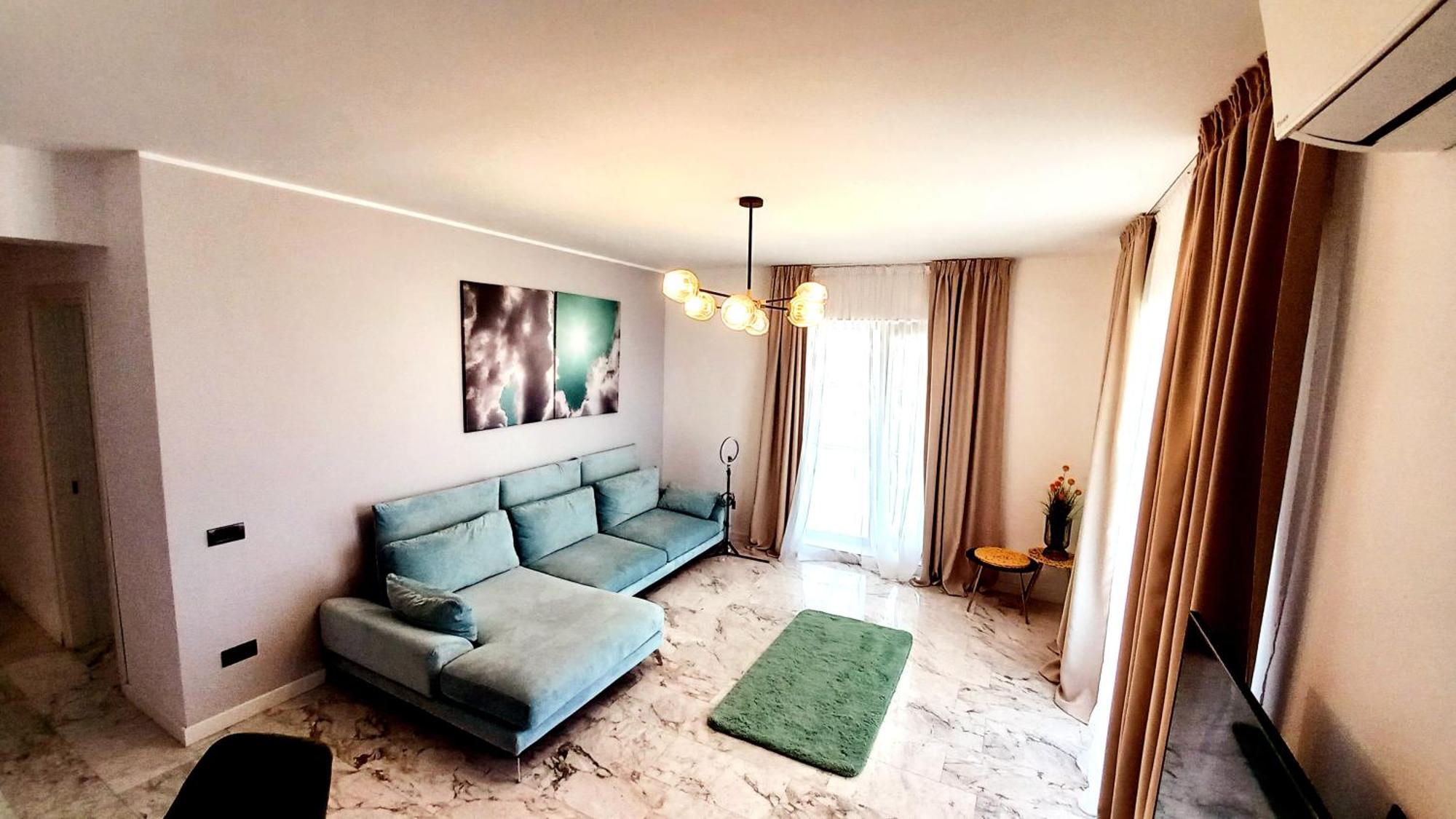 Luxury Promenada Apartment - Frontal Beachfront Mamaia Nord Navodari Exterior photo
