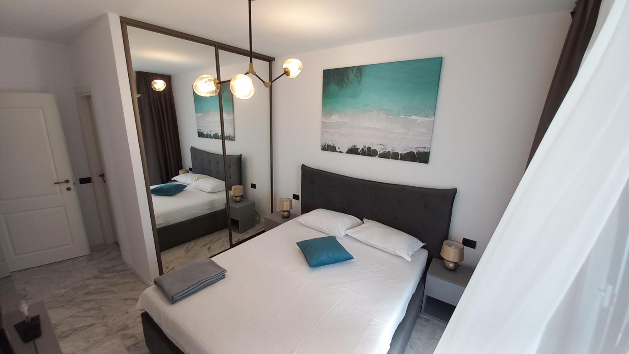Luxury Promenada Apartment - Frontal Beachfront Mamaia Nord Navodari Exterior photo