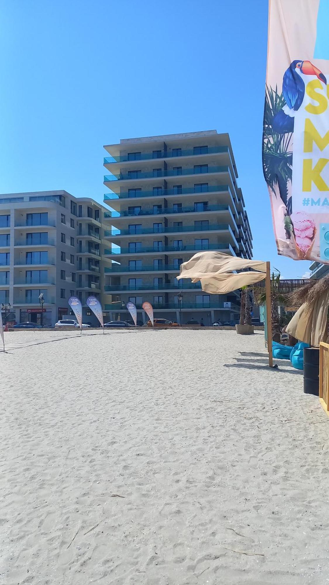 Luxury Promenada Apartment - Frontal Beachfront Mamaia Nord Navodari Exterior photo